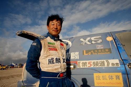 F1车队击败老对手羽毛球队，晋级之路一路高歌
